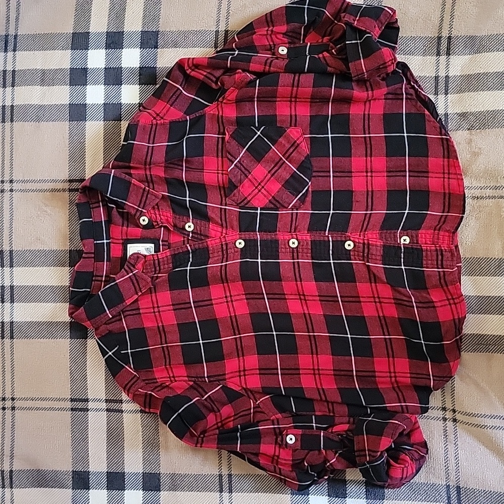 Red plaid crop top flannel